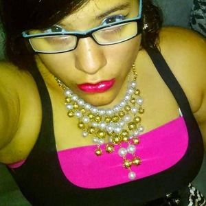 Meet your Posher, Mariely